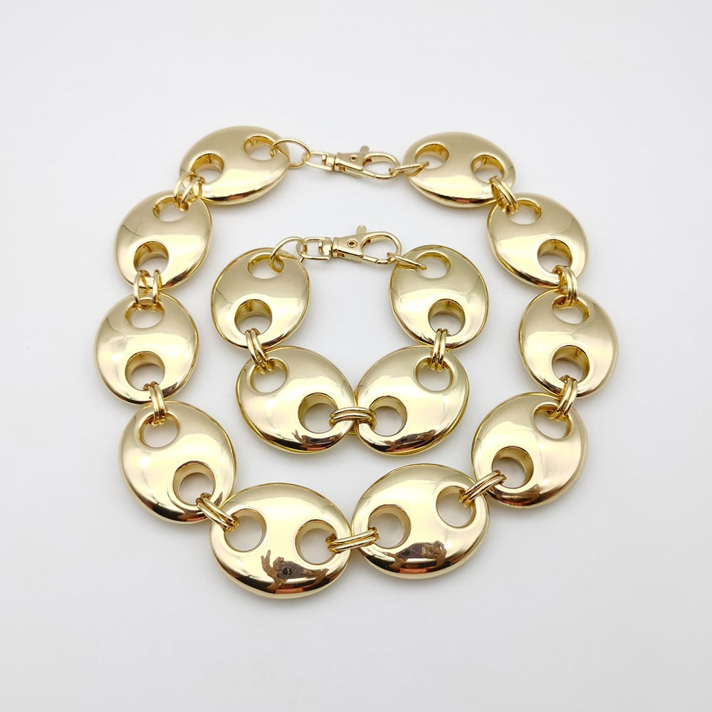 Golden Oval Necklace